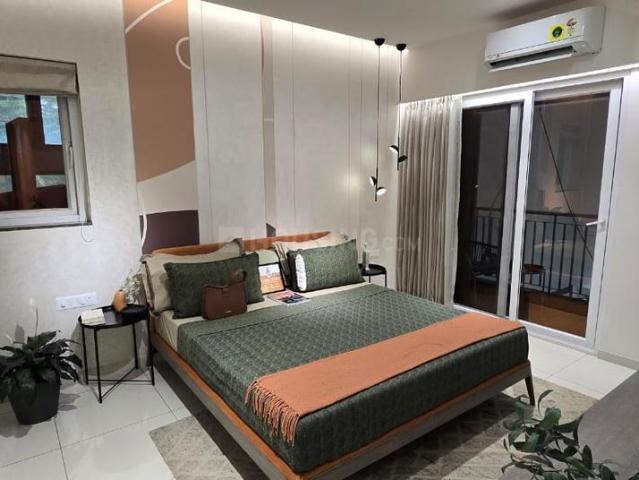 2 BHK Apartment in Kandivali East for resale Mumbai. The reference number is 21002673