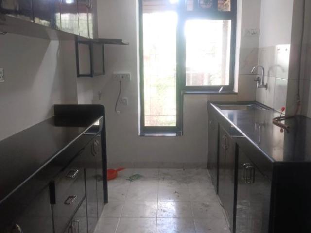 2 BHK Apartment in Kandivali East for resale Mumbai. The reference number is 21002260