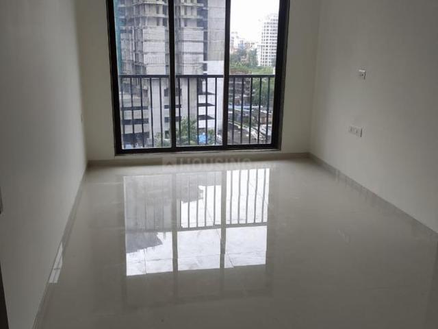 2 BHK Apartment in Kandivali West for rent Mumbai. The reference number is 17114764