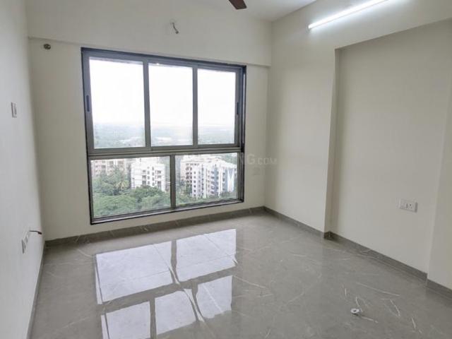 2 BHK Apartment in Kandivali West for rent Mumbai. The reference number is 18048463