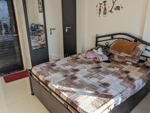 2 BHK Apartment in Kandivali West for rent Mumbai. The reference number is 19170181