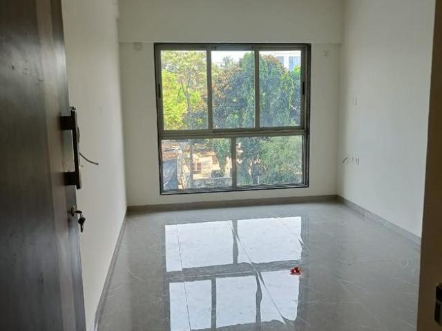 2 BHK Apartment in Kandivali West for rent Mumbai. The reference number is 19170257