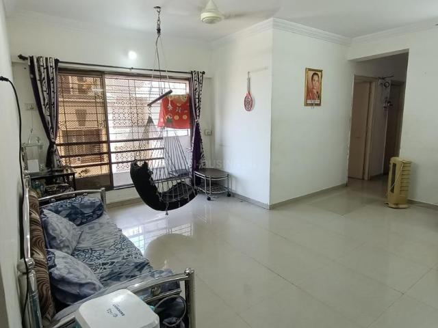 2 BHK Apartment in Kandivali West for rent Mumbai. The reference number is 19210528