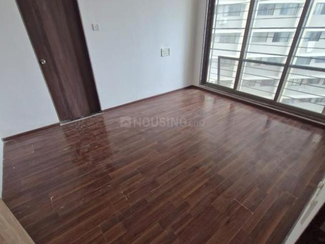 2 BHK Apartment in Kandivali West for rent Mumbai. The reference number is 19369461