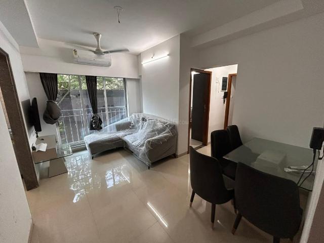 2 BHK Apartment in Kandivali West for rent Mumbai. The reference number is 19421924