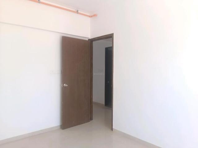 2 BHK Apartment in Kandivali West for rent Mumbai. The reference number is 20144552