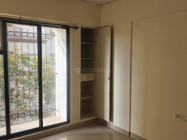 2 BHK Apartment in Kandivali West for rent Mumbai. The reference number is 20160387