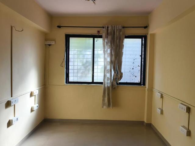2 BHK Apartment in Kandivali West for rent Mumbai. The reference number is 20257049