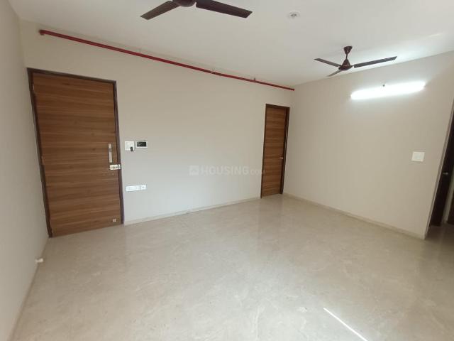 2 BHK Apartment in Kandivali West for rent Mumbai. The reference number is 20607027