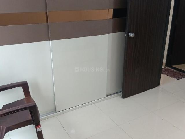 2 BHK Apartment in Kandivali West for rent Mumbai. The reference number is 20695755