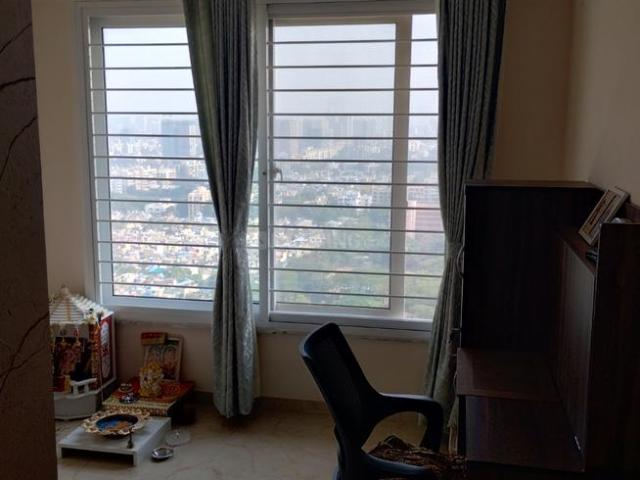 2 BHK Apartment in Kandivali West for resale Western Suburbs. The reference number is 17429883