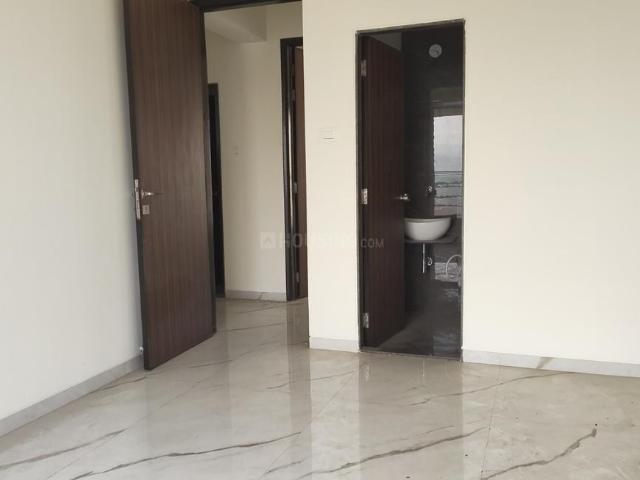 2 BHK Apartment in Kandivali West for resale Mumbai. The reference number is 19673269