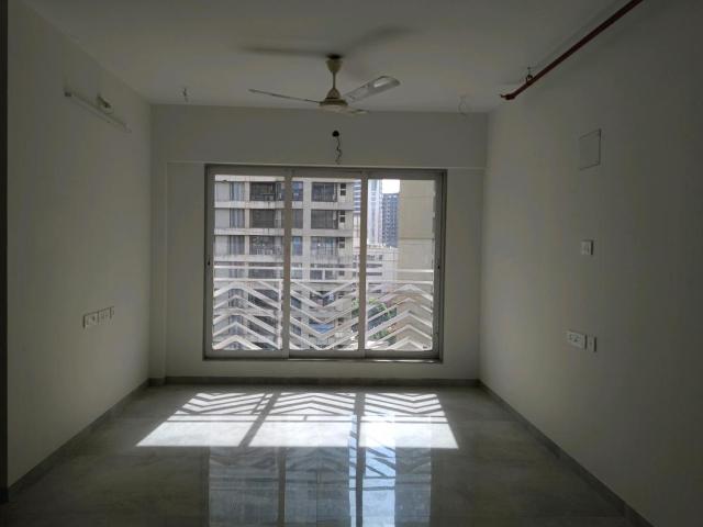 2 BHK Apartment in Kandivali West for resale Mumbai. The reference number is 14649995