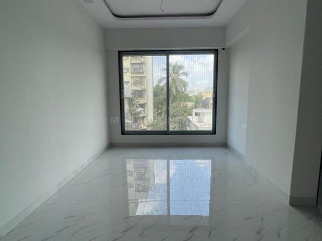 2 BHK Apartment in Kandivali West for resale Mumbai. The reference number is 14654076