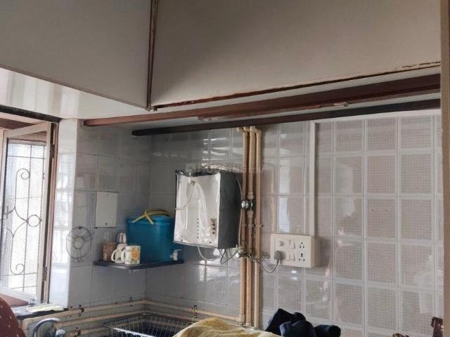 2 BHK Apartment in Kandivali West for resale Mumbai. The reference number is 16284587