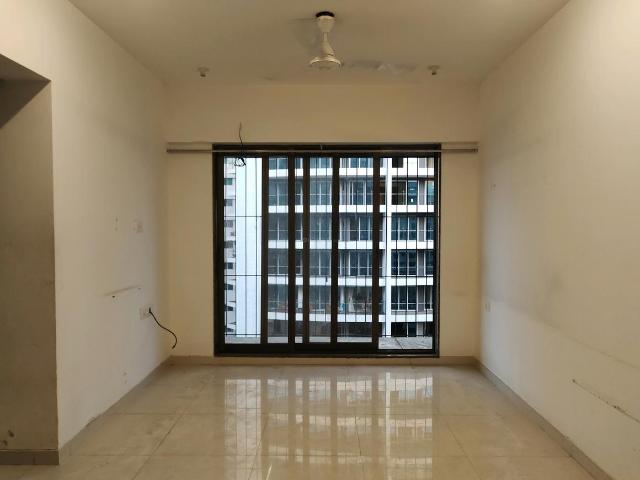 2 BHK Apartment in Kandivali West for resale Mumbai. The reference number is 16327789