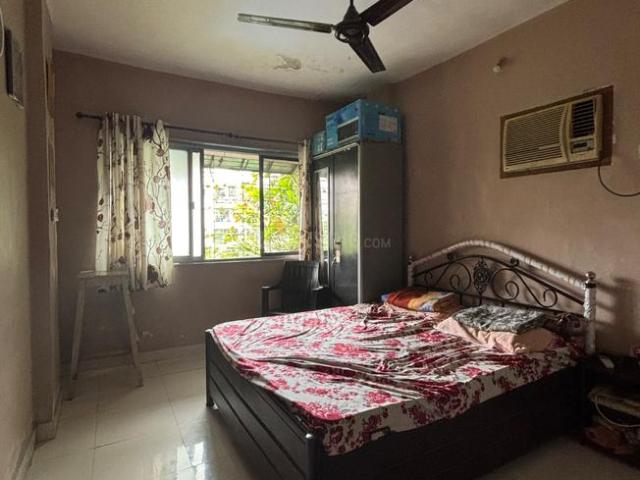 2 BHK Apartment in Kandivali West for resale Mumbai. The reference number is 18200734