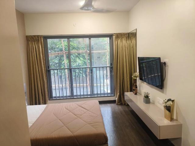 2 BHK Apartment in Kandivali West for resale Mumbai. The reference number is 18309392