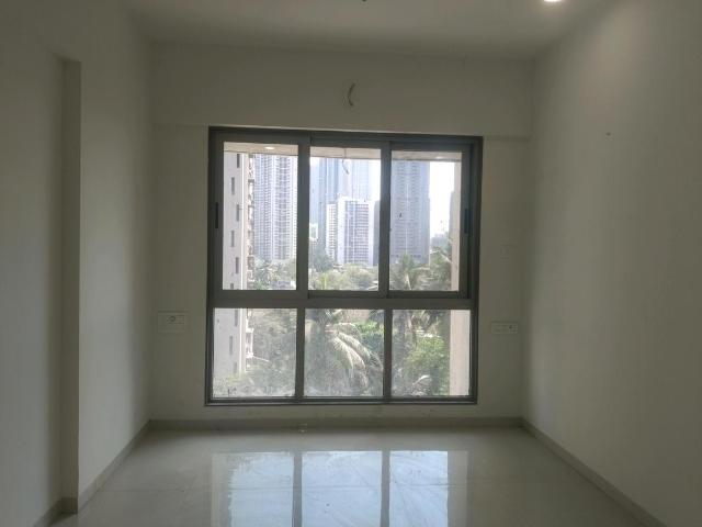 2 BHK Apartment in Kandivali West for resale Mumbai. The reference number is 19649886