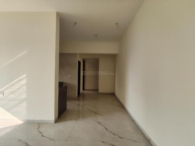 2 BHK Apartment in Kandivali West for resale Mumbai. The reference number is 19670154
