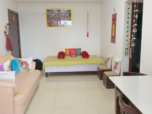 2 BHK Apartment in Kandivali West for resale Mumbai. The reference number is 19674460