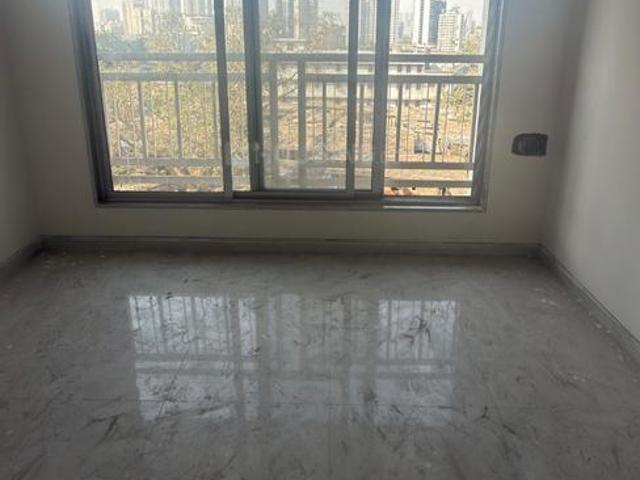 2 BHK Apartment in Kandivali West for resale Mumbai. The reference number is 19980083