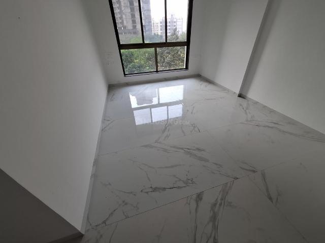 2 BHK Apartment in Kandivali West for resale Mumbai. The reference number is 19147929