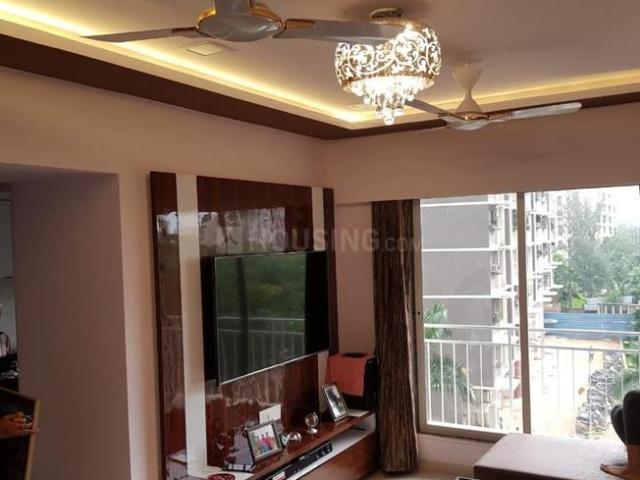 2 BHK Apartment in Kandivali West for resale Mumbai. The reference number is 19168091