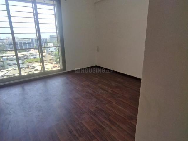 2 BHK Apartment in Kandivali West for resale Mumbai. The reference number is 19171851