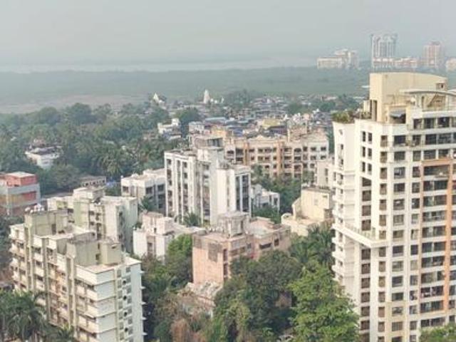2 BHK Apartment in Kandivali West for resale Mumbai. The reference number is 19226690