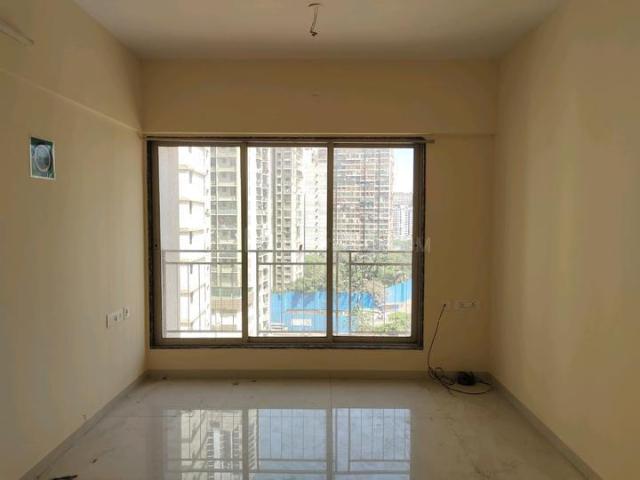 2 BHK Apartment in Kandivali West for resale Mumbai. The reference number is 20402490