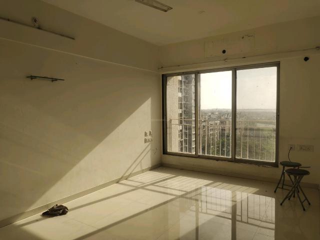 2 BHK Apartment in Kandivali West for resale Mumbai. The reference number is 20406860