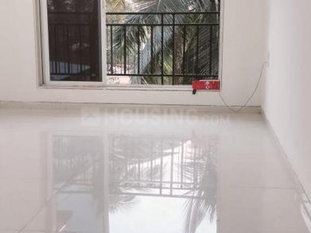 2 BHK Apartment in Kandivali West for resale Mumbai. The reference number is 20527739