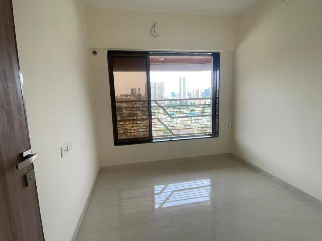 2 BHK Apartment in Kandivali West for resale Mumbai. The reference number is 20574760