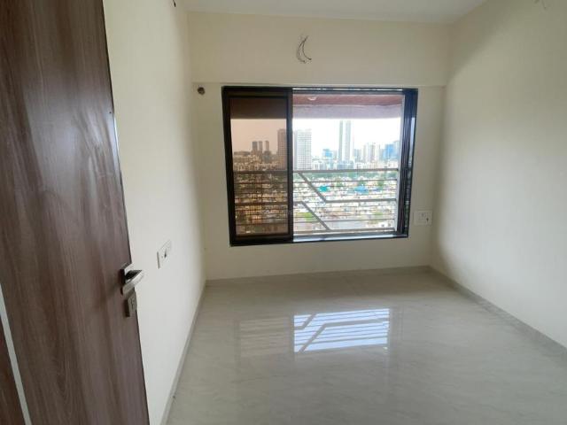 2 BHK Apartment in Kandivali West for resale Mumbai. The reference number is 20574815