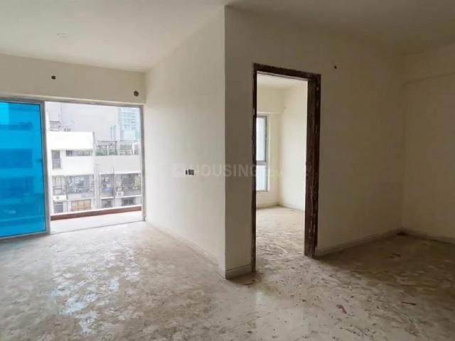 2 BHK Apartment in Kandivali West for resale Mumbai. The reference number is 20628830