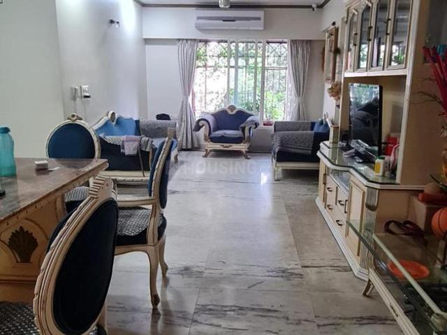 2 BHK Apartment in Kandivali West for resale Mumbai. The reference number is 20768315
