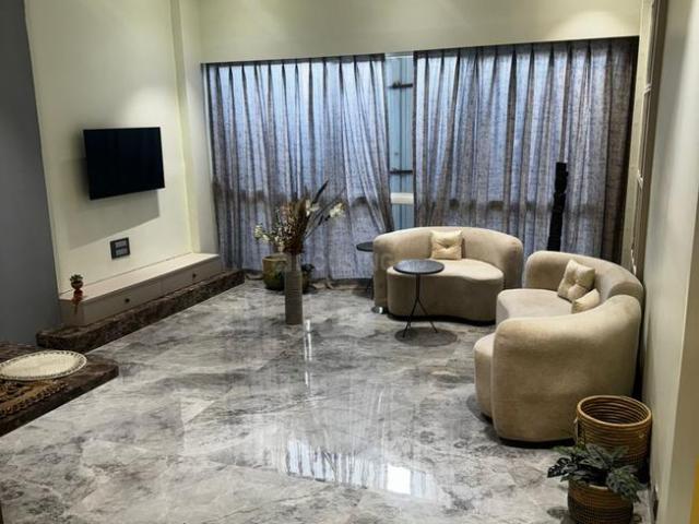 2 BHK Apartment in Kandivali West for resale Mumbai. The reference number is 20861512