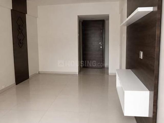 2 BHK Apartment in Kandivali West for resale Mumbai. The reference number is 20947677