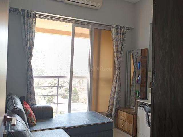 2 BHK Apartment in Kandivali West for resale Mumbai. The reference number is 20975823
