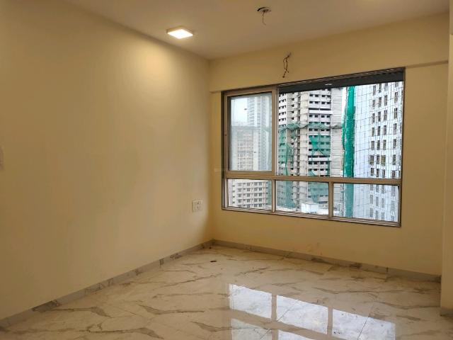 2 BHK Apartment in Kandivali West for resale Mumbai. The reference number is 20990074