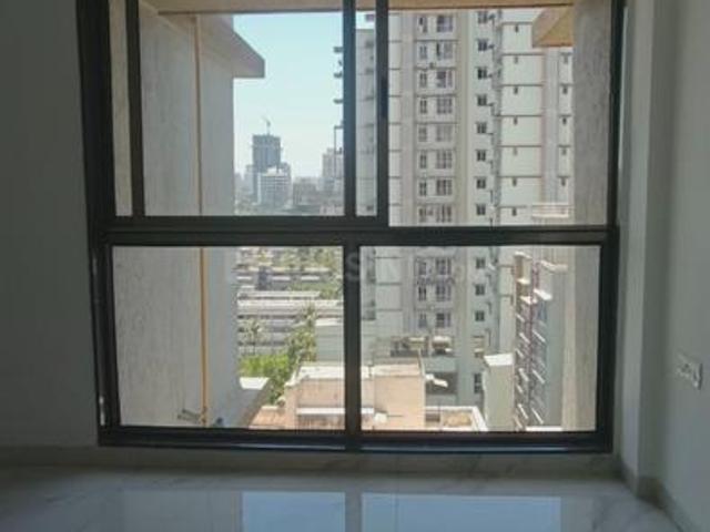 2 BHK Apartment in Kandivali West for resale Mumbai. The reference number is 20029234