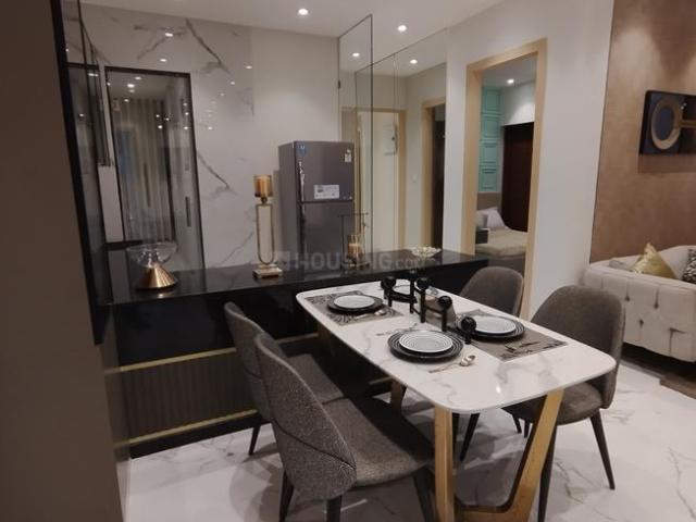 2 BHK Apartment in Kandivali West for resale Mumbai. The reference number is 20036755