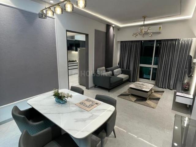 2 BHK Apartment in Kandivali West for resale Mumbai. The reference number is 20116028