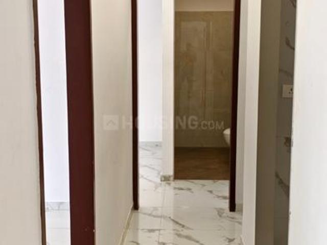 2 BHK Apartment in Kandivali West for resale Mumbai. The reference number is 20120335