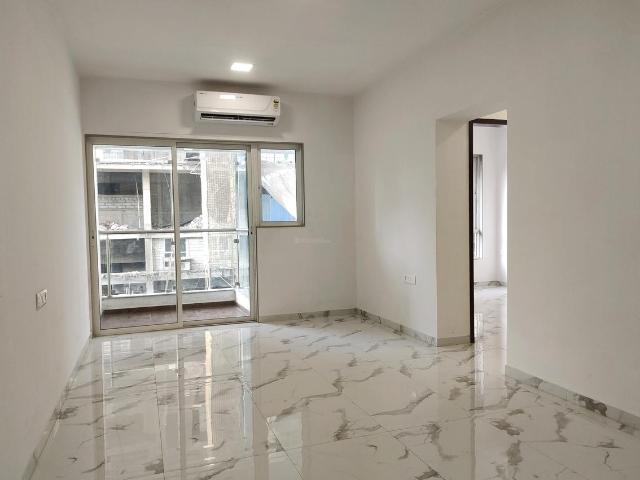 2 BHK Apartment in Kandivali West for resale Mumbai. The reference number is 20216387