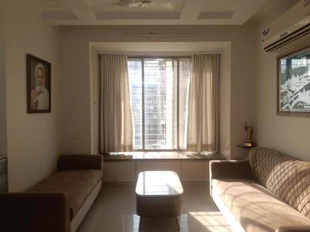 2 BHK Apartment in Kandivali West for resale Mumbai. The reference number is 20360637