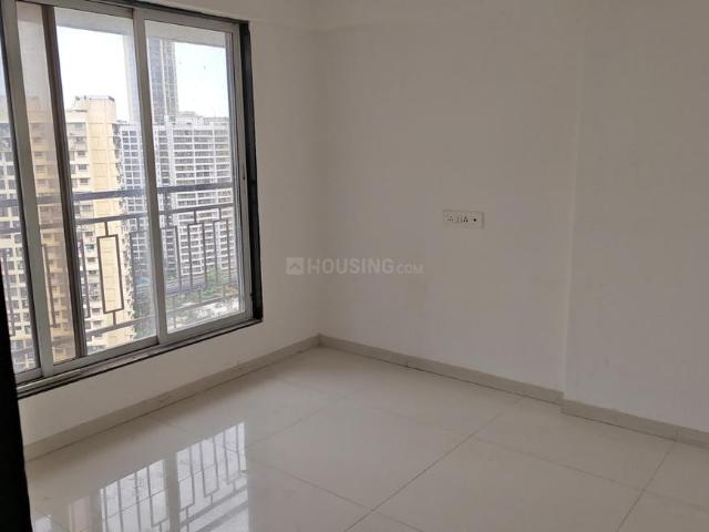 2 BHK Apartment in Kandivali West for resale Mumbai. The reference number is 20381259