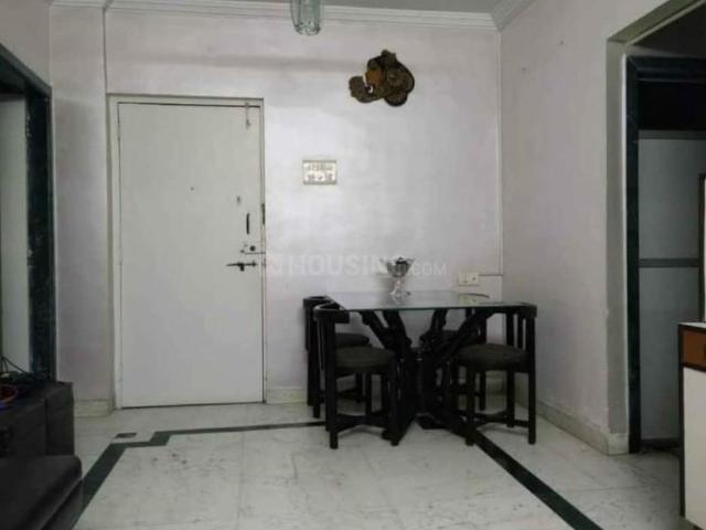 2 BHK Apartment in Kandivali West for resale Mumbai. The reference number is 5988374