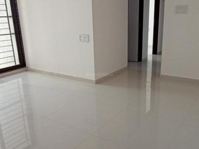 2 BHK Apartment in Kandivali West for resale Mumbai. The reference number is 9588764